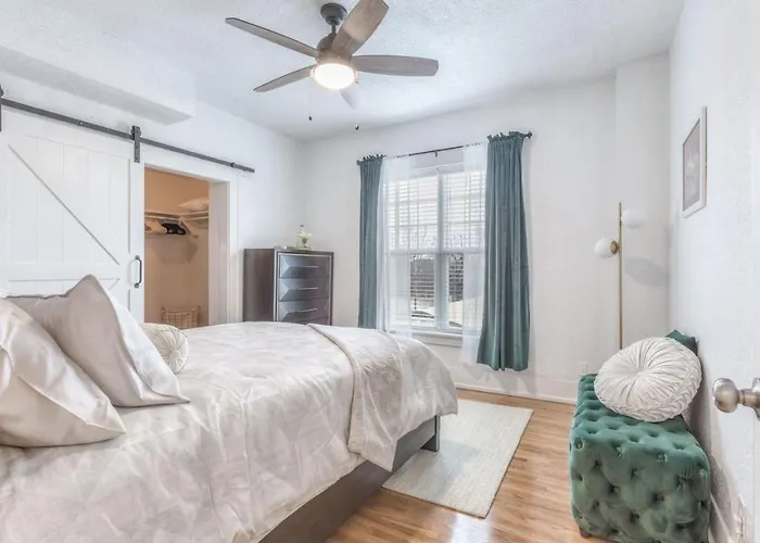 Apartment Carson Flats #6 | 1br • Near Bok• Osu Med•dtwn *