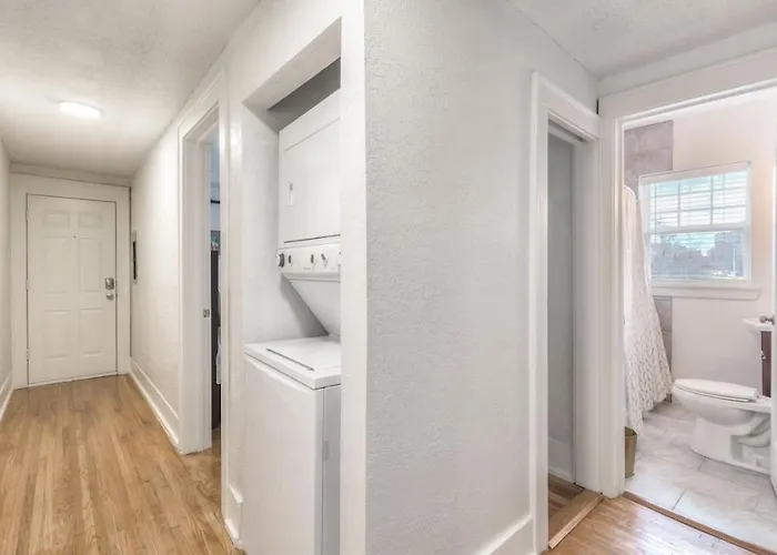 Carson Flats #6 | 1br • Near Bok• Osu Med•dtwn Tulsa