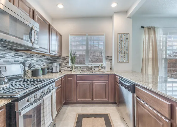 Apartment Carson Flats #6 | 1br • Near Bok• Osu Med•dtwn *